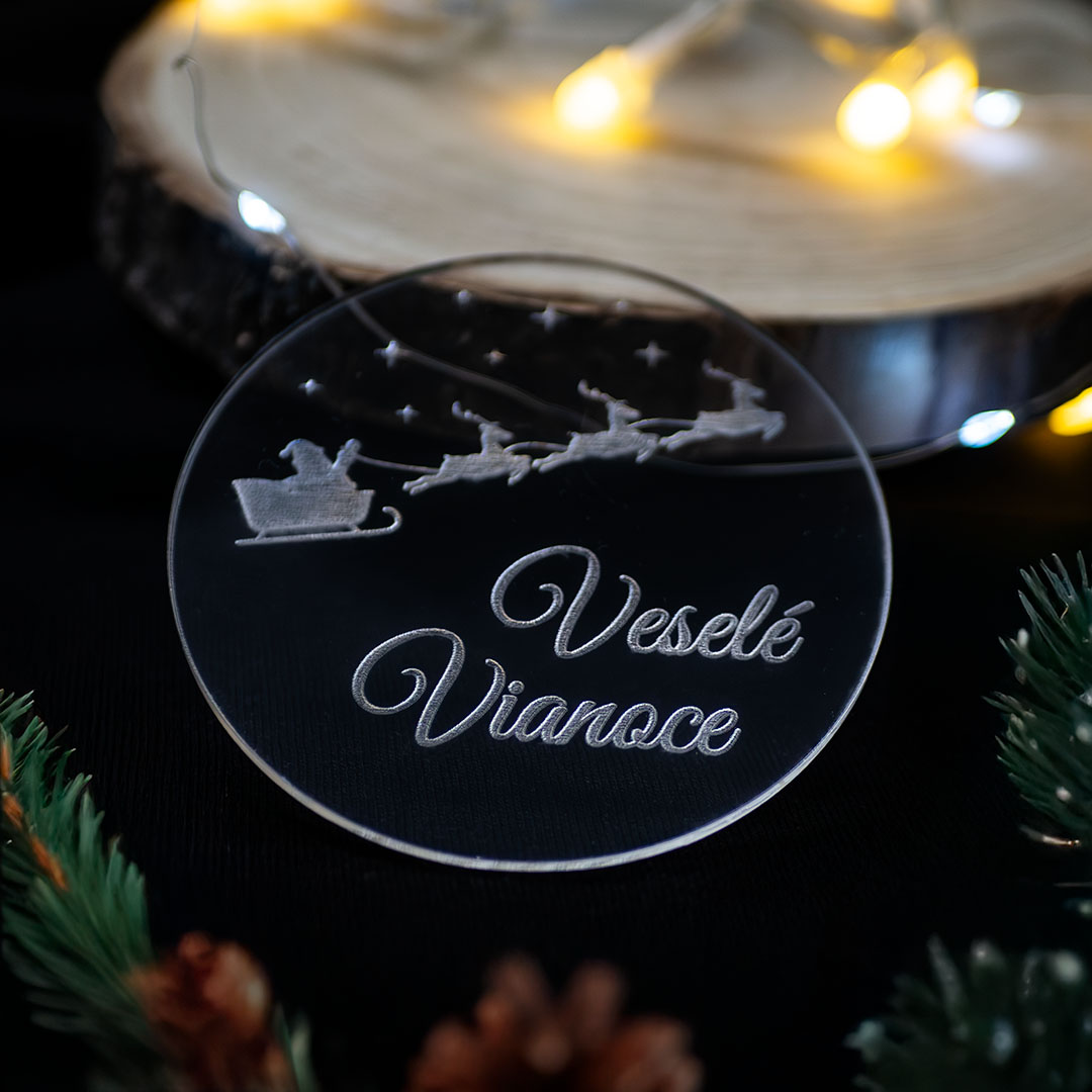 Transparentná vianočná ozdoba s nápisom Veselé Vianoce